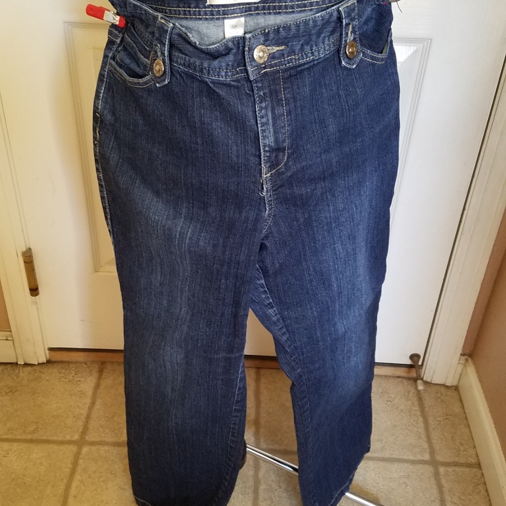 Christopher & Banks ladies blue jeans Size 12p